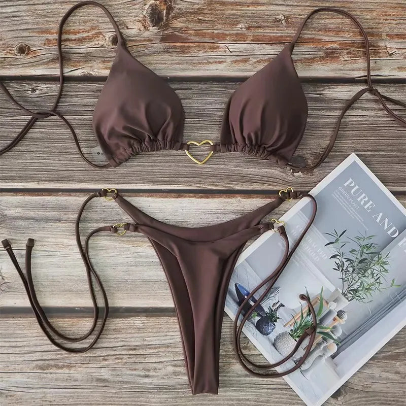 Biquíni marrom feminino com coração dourado, conjunto sexy e elegante moda praia